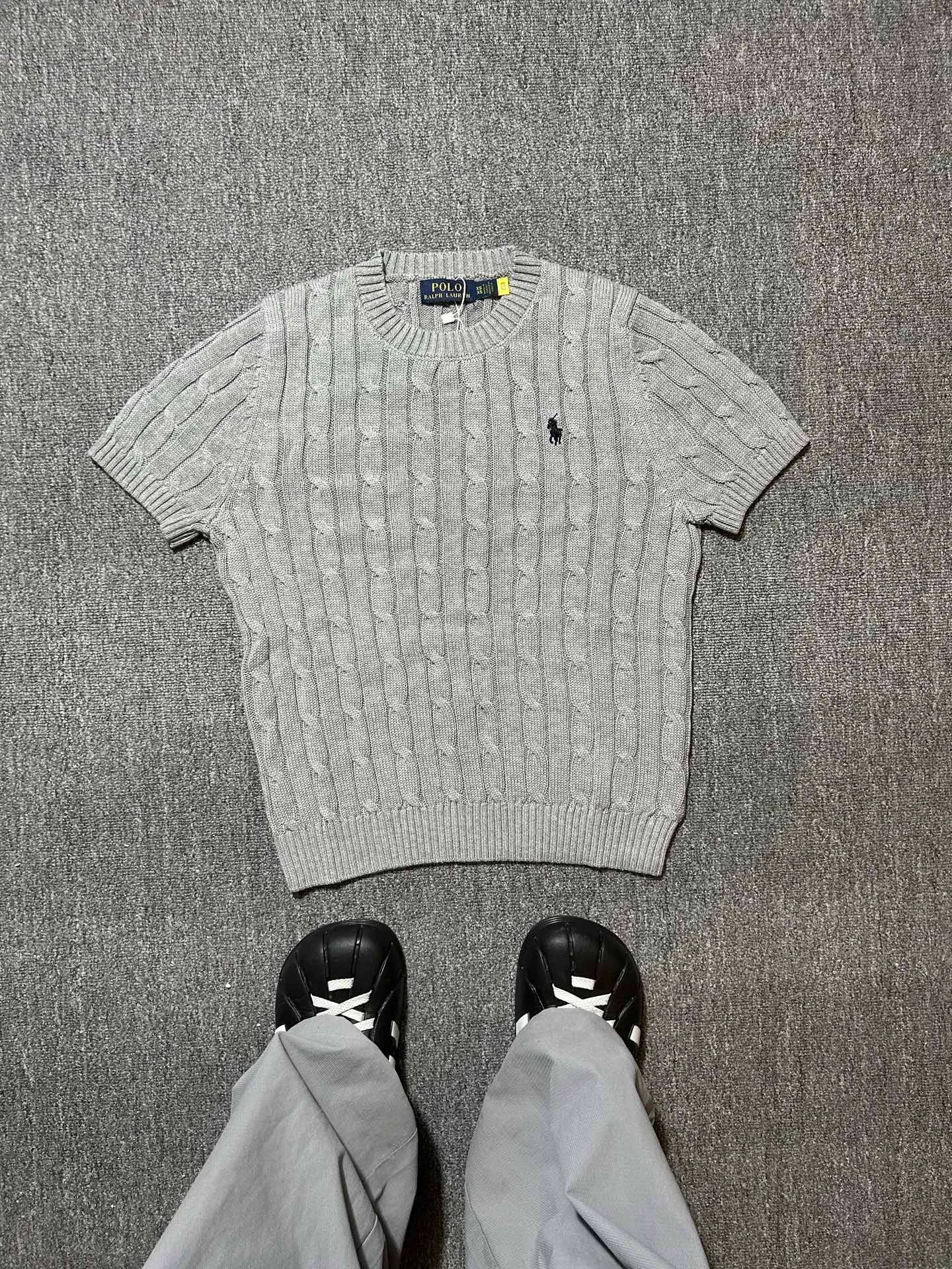 P160 Polo Ralph Lauren SS23 solid color logo embroidered sweater, official website logo on the collar. Scan the QR code to enter the official website and compare the quality at will. Size: XS-L